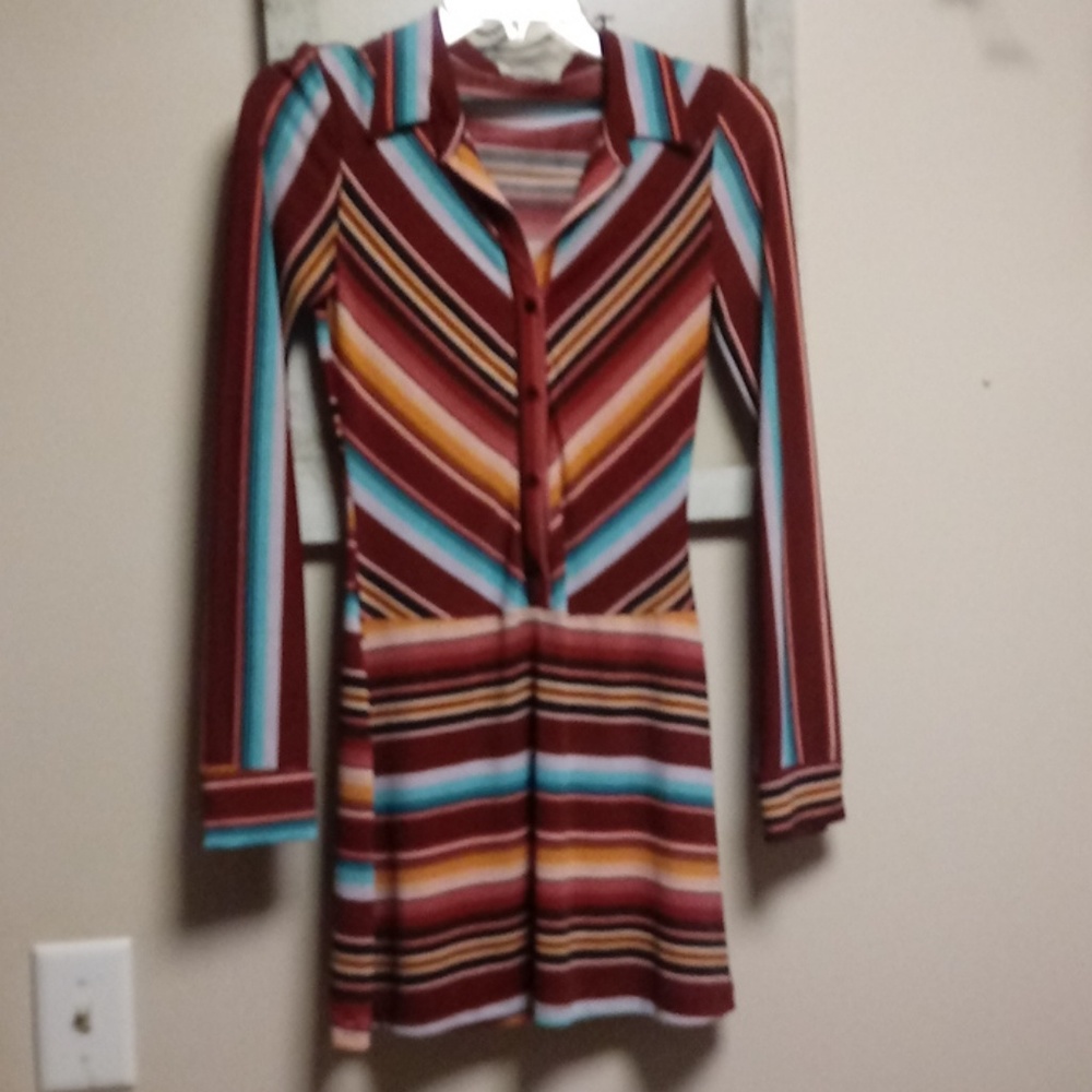 Dress - Picture 2 of 2